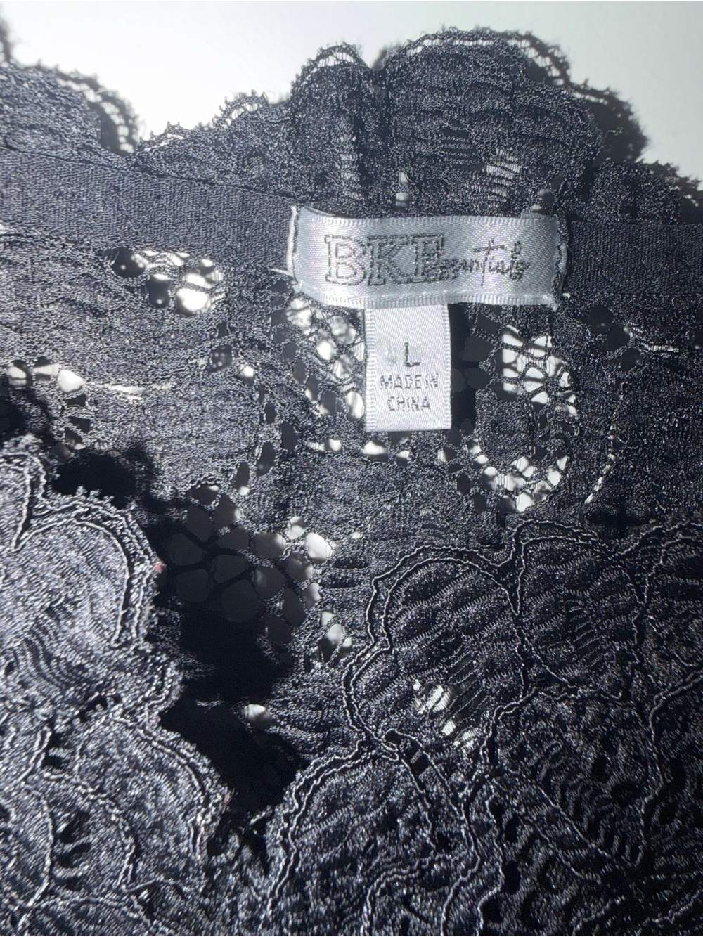 Essentials Black Lace Cropped Camisole - Picture 2 of 3